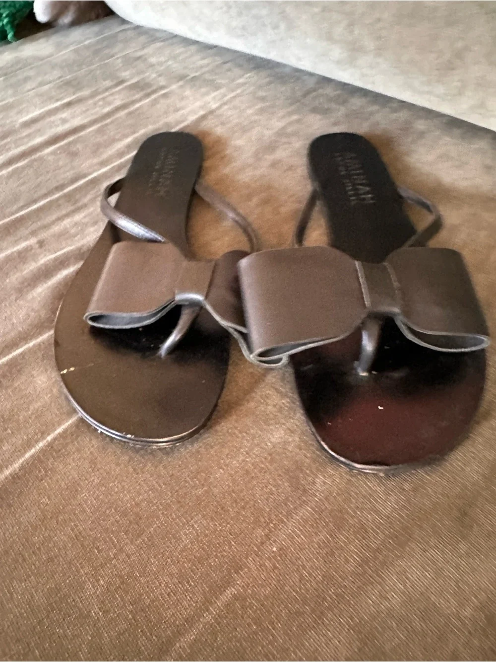 Aminah Abdul Jillil Black Oversized Bow Flat Sandals - Picture 3 of 4